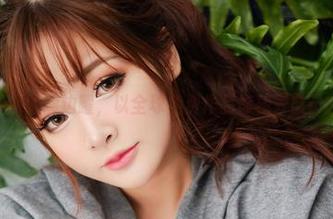 MiMi Chan的渡边曜,以全球免费作品标榜着自己的小心机。